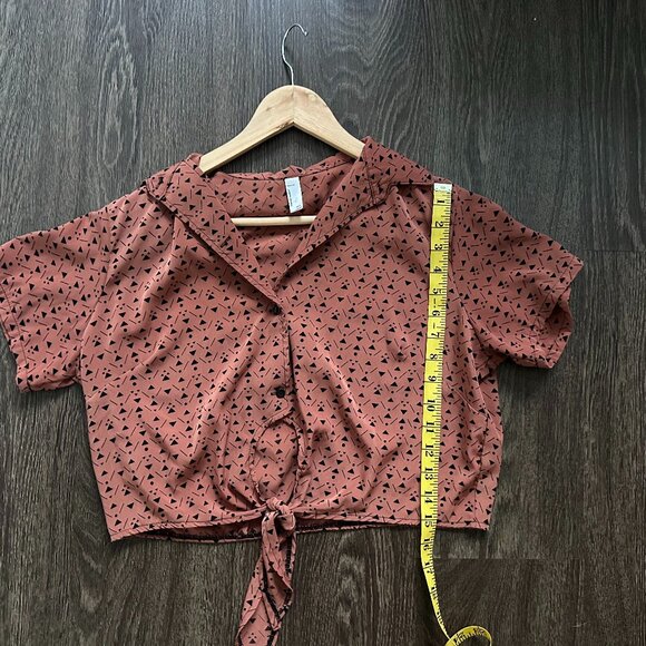 American Apparel Tie Front Crop Button Up - Picture 3 of 6